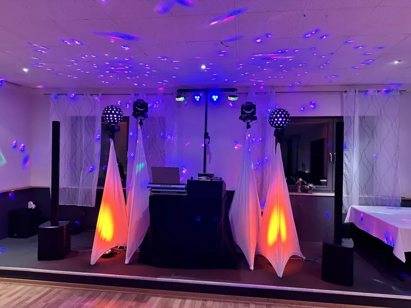 Event-DJ-OWL.de Equipmentaufbau von DJ Volker Kohl für eine Geburtstagsparty