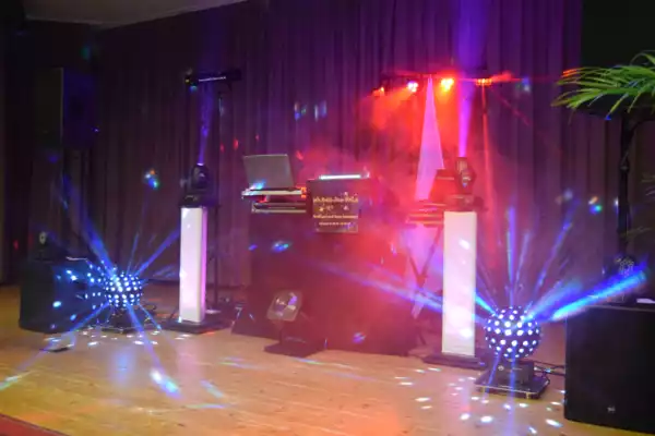 Event-DJ-OWL.de Equipment von DJ Volker Kohl