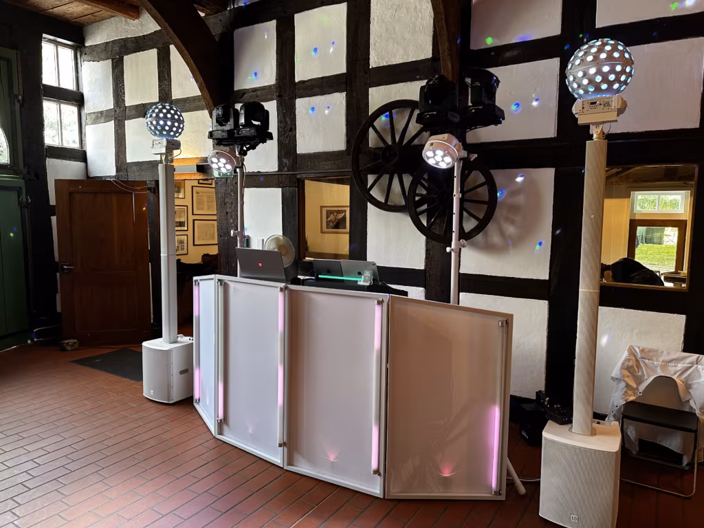 Anlage von DJ Volker Kohl im Uphof in Bielefeld, Deele Upmeier zu Belzen